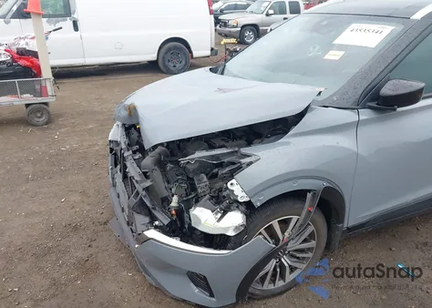 2024 Nissan Kicks Sv Xtronic Cvt from USA, damaged, VIN 3N1CP5CV8RL557156